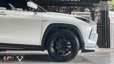 รถ - TOYOTA YARIS CROSS ล้อแม็ก - VGAE VF032 FlowForming V-BLACK สเปค -18x8.5 ET35 5x100
ยาง - YOKOHAMA AE61 เบอร์ - 215/55-18