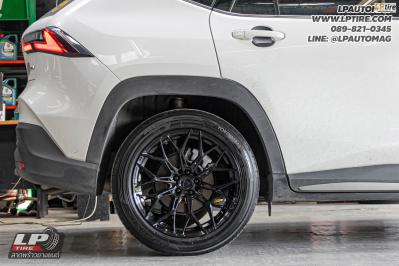 รถ - TOYOTA YARIS CROSS ล้อแม็ก - VAGE VF032 FlowForming V-BLACK สเปค - 18x8.5 ET35 5x100
ใช้ยางเดิม