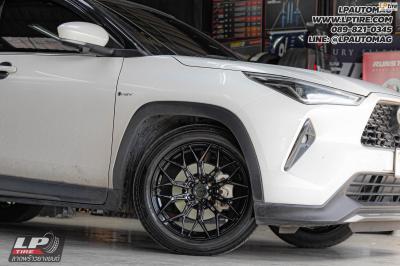 รถ - TOYOTA YARIS CROSS ล้อแม็ก - VAGE VF032 FlowForming V-BLACK สเปค - 18x8.5 ET35 5x100
ใช้ยางเดิม