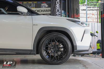 รถ - TOYOTA YARIS CROSS ล้อแม็ก - VAGE VF032 FlowForming V-BLACK สเปค - 18x8.5 ET35 5x100
ใช้ยางเดิม