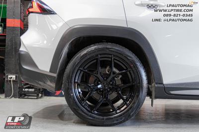รถ - TOYOTA YARIS CROSS&nbsp;ล้อแม็ก - VAGE VF04 FlowForming สี BLACK สเปค - 18x8.5 ET35 5x100
ใช้ยางเดิม โช๊คสตรัท - PROFENDER DRIFT