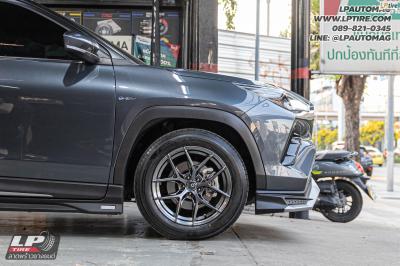 รถ - TOYOTA YARIS CROSS&nbsp;ล้อแม็ก - ORI WHEELS CHAPTER-4 FlowForming V-DARK สเปค -17x8 ET35 5x100&nbsp;ใช้ยางเดิม