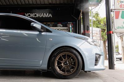 รถ - TOYOTA YARIS ล้อแม็ก - KONIG N632 Dekagram FlowForming น้ำตาล สเปค - 15x7 ET28 4x100