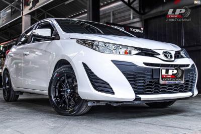 รถ -TOYOTA YARIS ล้อแม็ก - ENKEI DRACO ดำด้าน สเปค - 15x6.5 ET38 4x100 รัดยาง - YOKOHAMA ES32 เบอร์ - 195/55-15