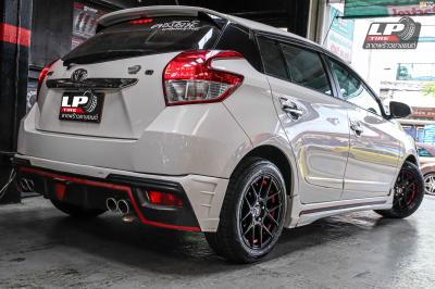 รถ - TOYOTA YARIS ล้อแม็ก - ENKEI SC40 ดำด้านอัดเดอร์คัตแดง ขอบ - 15x7 ET35 4x100 ยาง - FALKEN ZE914 เบอร์ 195/55-15