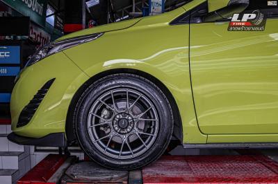 รถ - TOYOTA YARIS ล้อแม็ก -ADVANTI N971 PRESTO Flowforming เทากัน ขอบ - 15x7 ET35 4x100 ยาง - KOMHO PS31 เบอร์ - 195/55-15