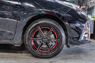 รถ - TOYOTA Yaris ล้อแม็ก - INFERNO 7119 (คัทแดง) ดำเงาอันเดอร์คัดแดง ขอบ - 15x7.5 ET35 4x100
ยาง - Dunlop ec300+ เบอร์ - 185/60-15