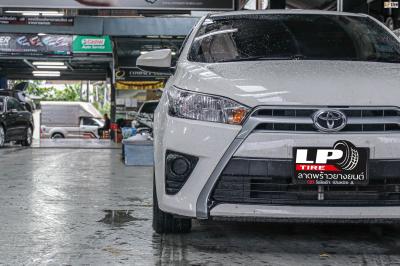 รถ - TOYOTA YARIS ล้อแม็ก -LENSO JAGER JAVA ดำด้านหน้าเงาด้าน ขอบ -15x7 ET35 4x100 ยาง- YOKOHAMA A-DRIVE AA01 เบอร์ -195/55-15