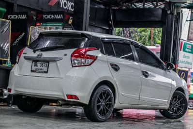 รถ - TOYOTA YARIS ล้อแม็ก -LENSO JAGER JAVA ดำด้านหน้าเงาด้าน ขอบ -15x7 ET35 4x100 ยาง- YOKOHAMA A-DRIVE AA01 เบอร์ -195/55-15