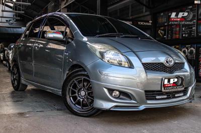 รถ - TOYOTA YARIS XP130 ล้อแม็ก - TOQR TCN BY LENSOไฮเปอร์แบ็ก สเปค - 15x7 ET33 4x100
รัดยาง - ยางเดิม เบอร์ - 195/55R15