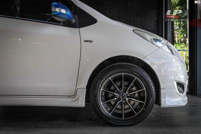 รถ - TOYOTA YARIS XP130 ล้อแม็ก - ENKEI DRACO ดำหน้าเงา สเปค - 15x6.5 ET38 4x100
รัดยาง - ALLIANCE AL30 030Ex เบอร์ - 195/55-15