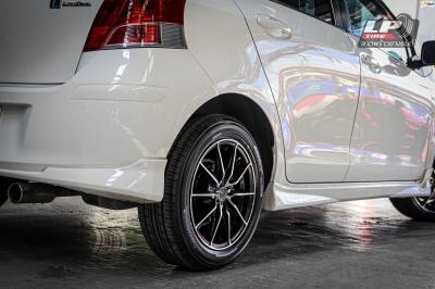 รถ - TOYOTA YARIS XP130 ล้อแม็ก - ENKEI DRACO ดำหน้าเงา สเปค - 15x6.5 ET38 4x100
รัดยาง - ALLIANCE AL30 030Ex เบอร์ - 195/55-15