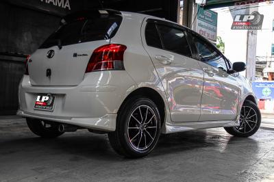 รถ - TOYOTA YARIS XP130 ล้อแม็ก - ENKEI DRACO ดำหน้าเงา สเปค - 15x6.5 ET38 4x100
รัดยาง - ALLIANCE AL30 030Ex เบอร์ - 195/55-15