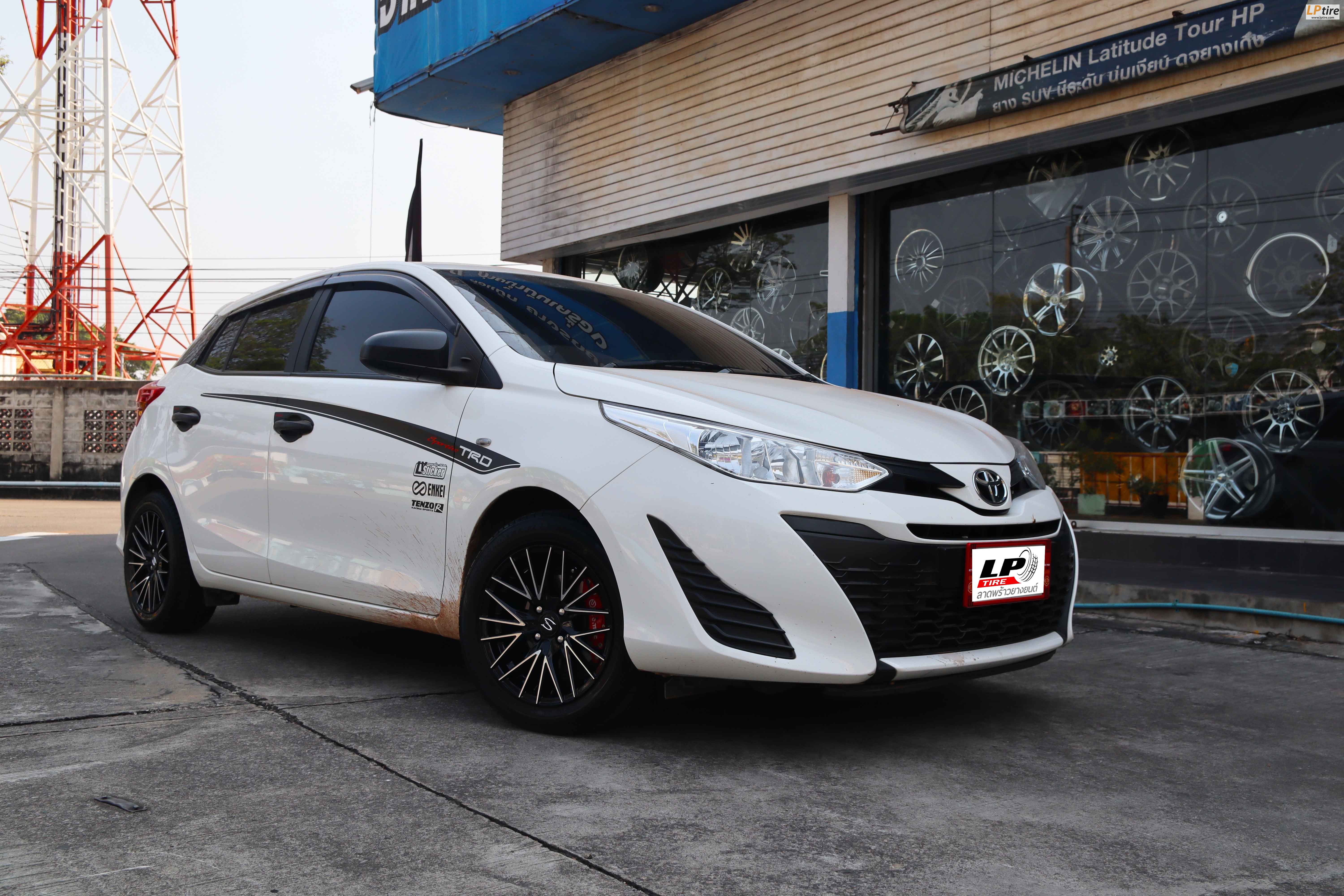 TOYOTA ALTIS จัดแม็ก LENSO SPIRIT AKIRA 15x7 ET35 4x100 ดำหน้าเงา  พร้อมยางยนต์ DUNLOP LM704 195/55-15 ปี20 