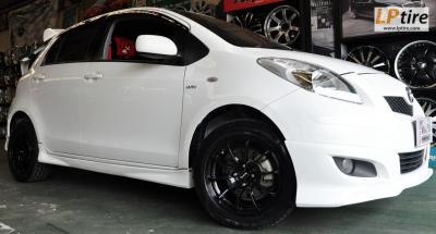 Toyota Yaris + ล้อแม็กลาย Advan RS 15นิ้ว สีดำ + ยาง ACHILLES ATR-Sport 195/55-15