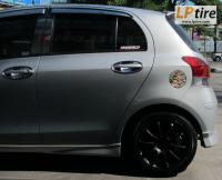 Toyota Yaris + ล้อแม็กลาย Advan RS 15นิ้ว สีเทา