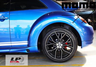 Volkswagen Beetle จัดล้อแม็ก #MOMO H796T #MASSIMO 18x18 ET45 5x100 #ดำด้านหน้าเงาด้าน
ใส่ยางเดิมยังสวยลงตัว สีสวยจัดดุโหด หรูมาก